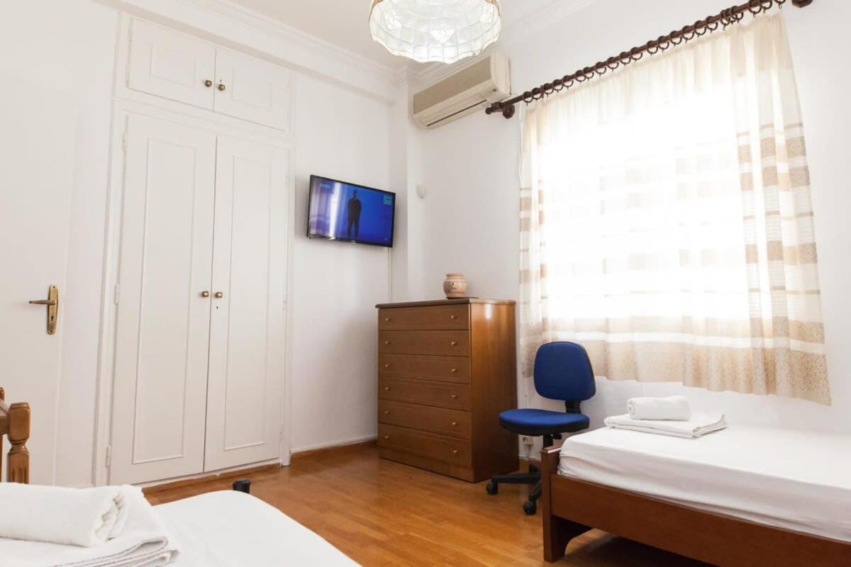Charming Vintage 2Br Apartment With Balcony In Koukaki Αθήνα Εξωτερικό φωτογραφία