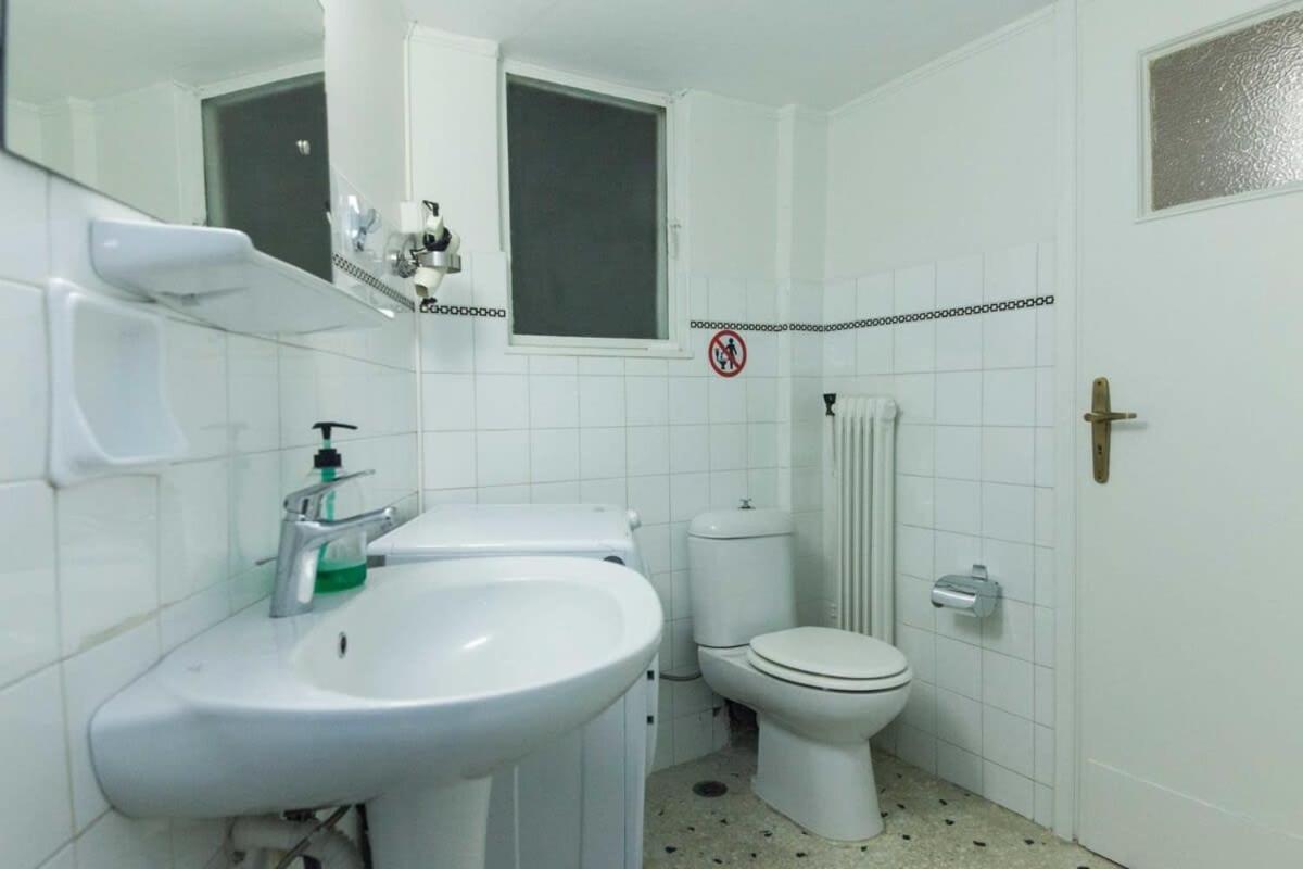 Charming Vintage 2Br Apartment With Balcony In Koukaki Αθήνα Εξωτερικό φωτογραφία